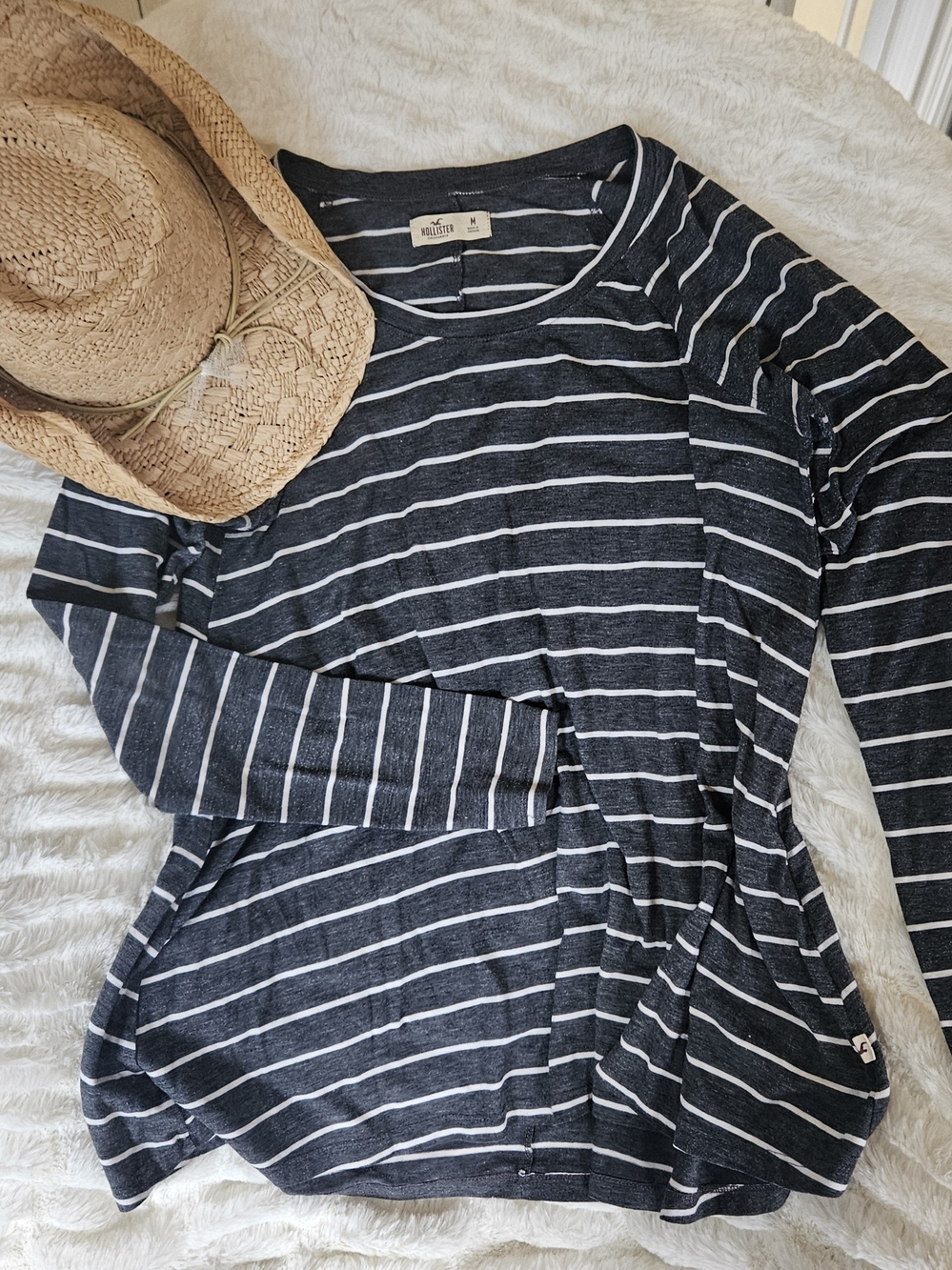 Hollister Women's Gray & White Striped Long-Sleeve Top